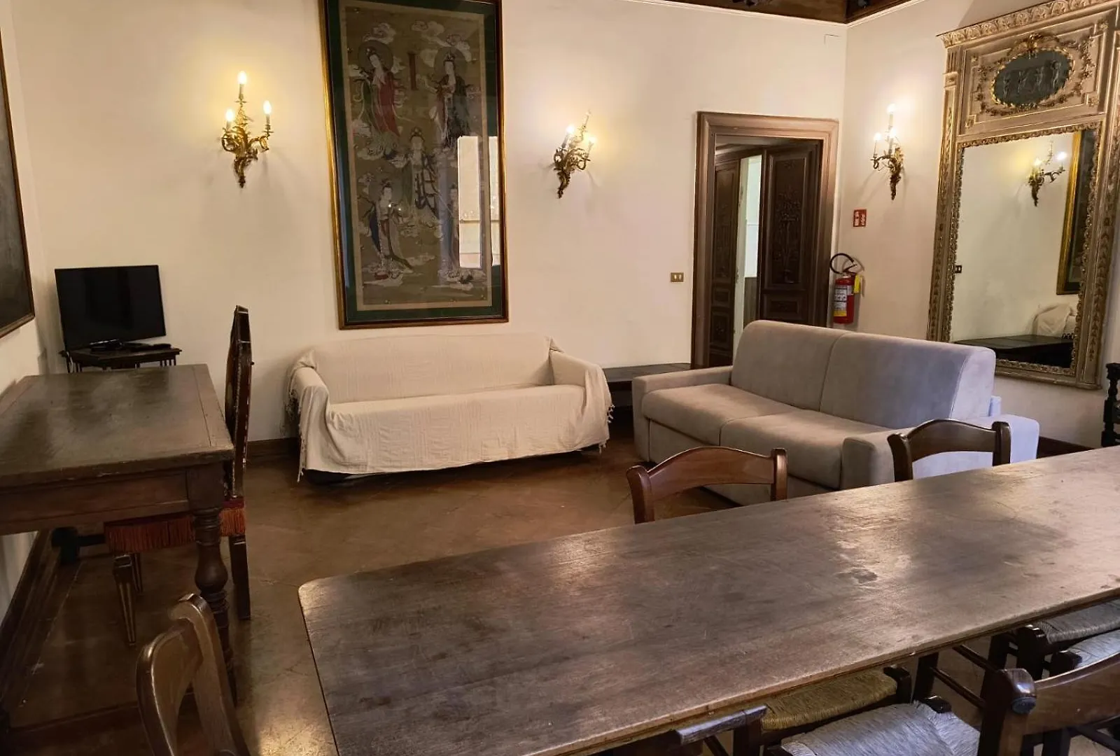 Fontana Di Trevi Elegant And Exclusive Apartment Rome